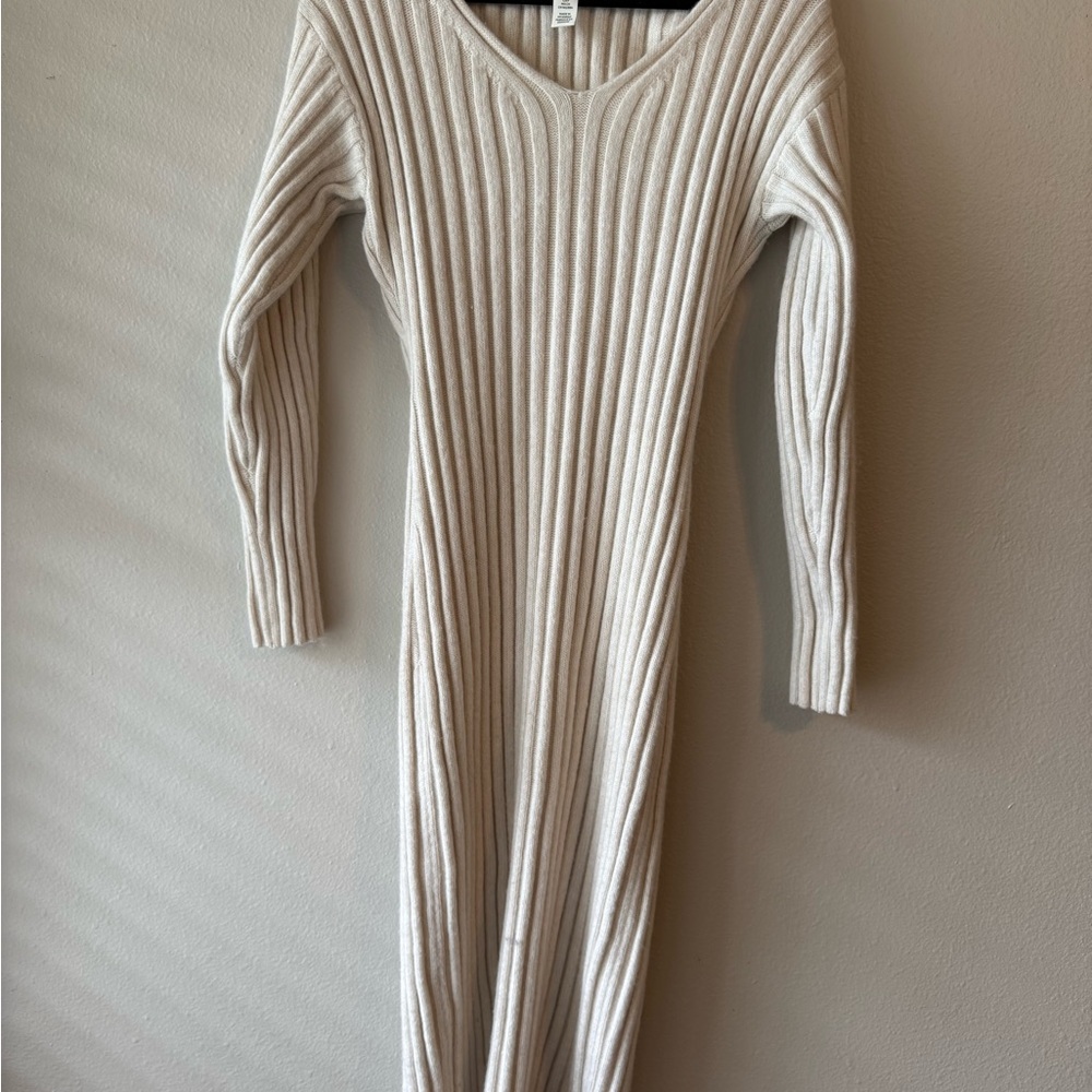 Elegant Cream Ribbed Knit Dress